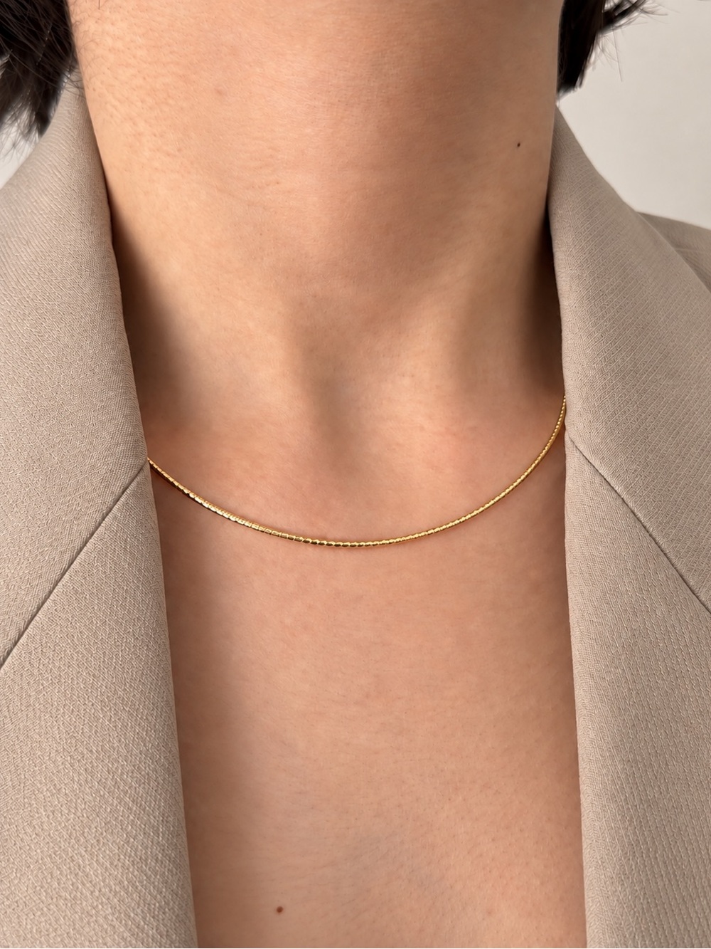 14K Gold Plated Structured Choker Necklace Rigid Omega Style Collar Chain